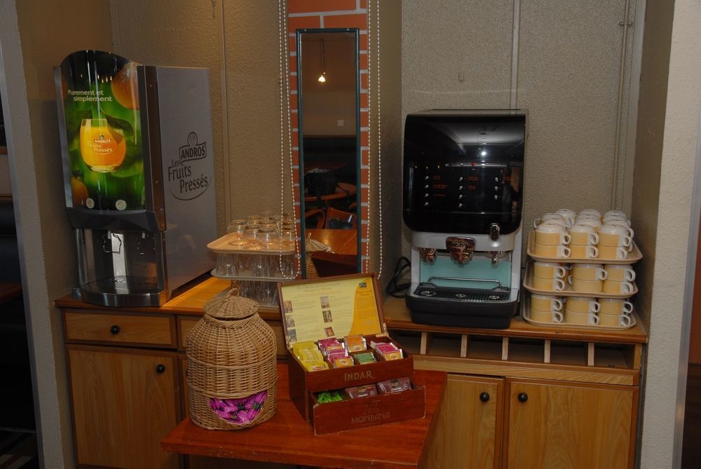 洛基撕沙特尔巴尔茹维尔酒店 马乔维 外观 照片